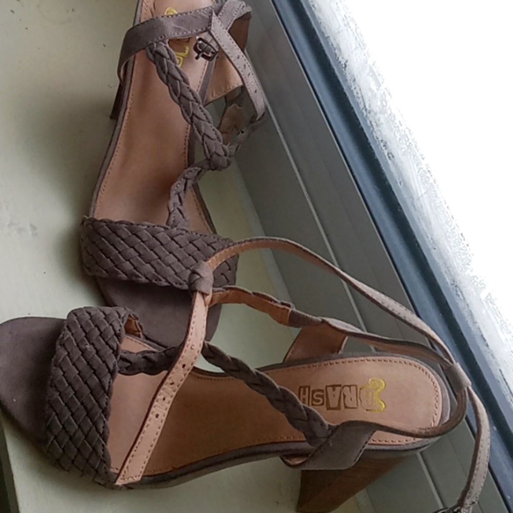 Heels Size 7 1/2